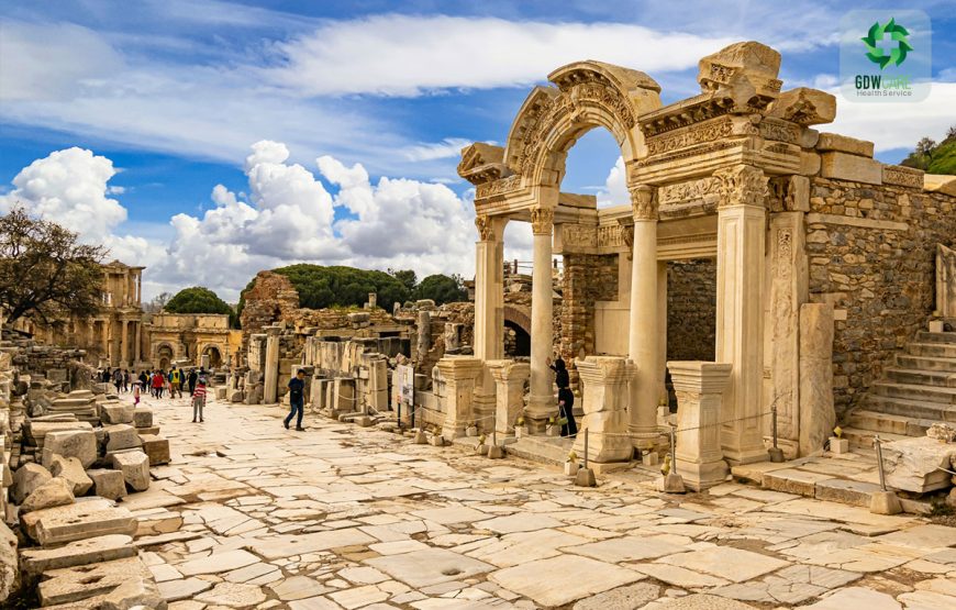 Private Priene Miletus and Didyma Tour from Kusadasi in One day